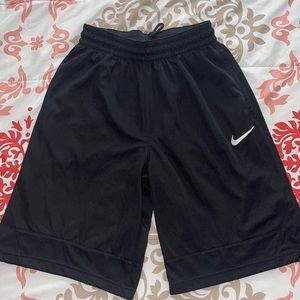 EUC NIKE basketball shorts